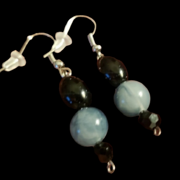 Black & Gray Beaded Hand Crafted Drop Earrings - Picture 4 of 7